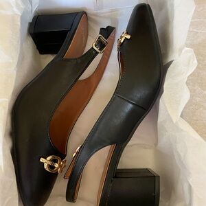 NEW IN BOX - Jones New York - Black & Gold Heel Slingbacks - 7.5